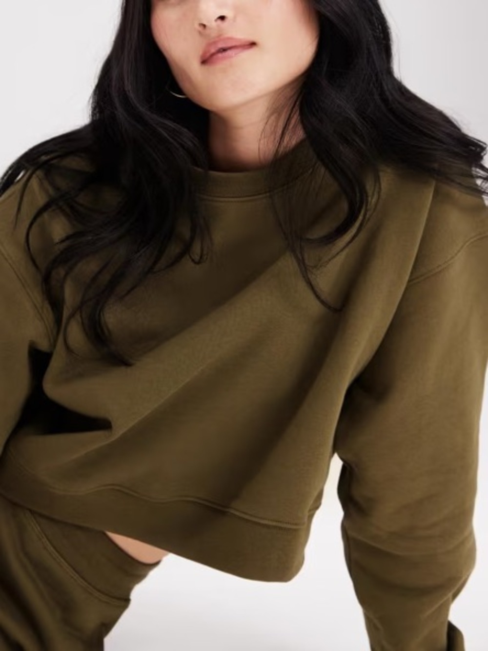 Girlfriends Collective 50/50 Crew Neck Pullover Sweatshirt in Forest - Picture 3 of 7
